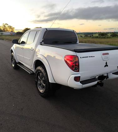 MITSUBISHI L200 TRITON 3.2 HPE 4X4 CD 16V TURBO INTERCOOLER DIESEL 4P AUTOMÁTICO